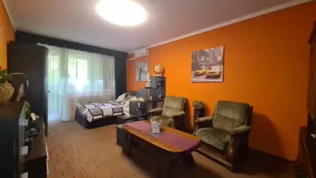 eladó panellakás, Dunaújváros