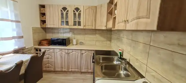 Eladó panellakás, Dunaújváros 1+1 szoba 44 m² 35 M Ft