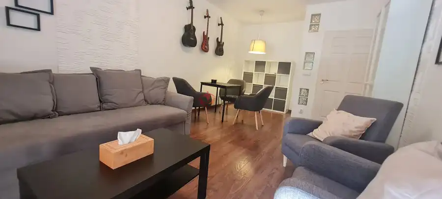 eladó panellakás, Dunaújváros