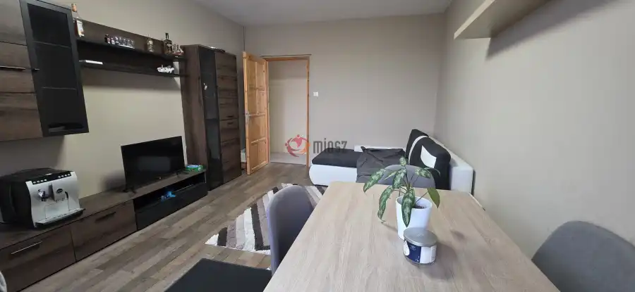 eladó panellakás, Dunaújváros