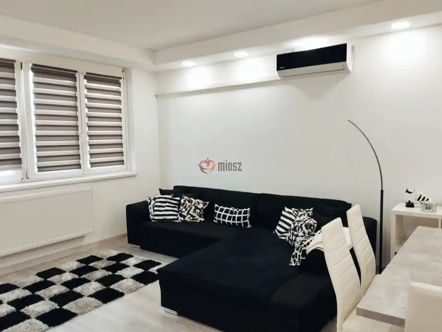 eladó panellakás, Dunaújváros