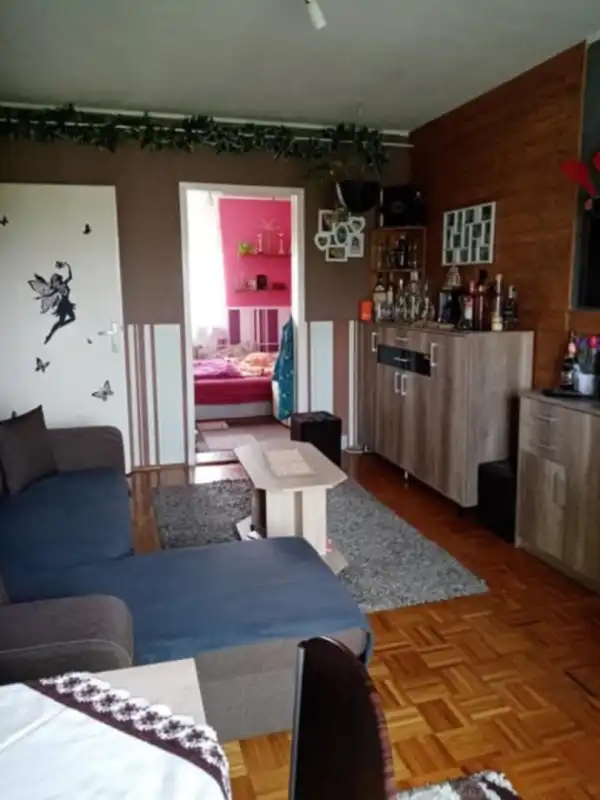 Eladó panellakás, Dunaújváros 1+3 szoba 59 m² 32.9 M Ft