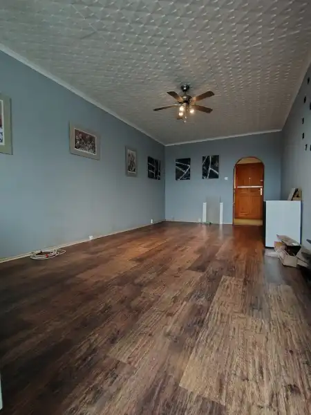 eladó panellakás, Dunaújváros