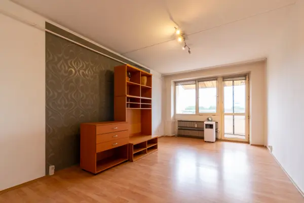 Eladó panellakás, Győr 2 szoba 55 m² 52 M Ft