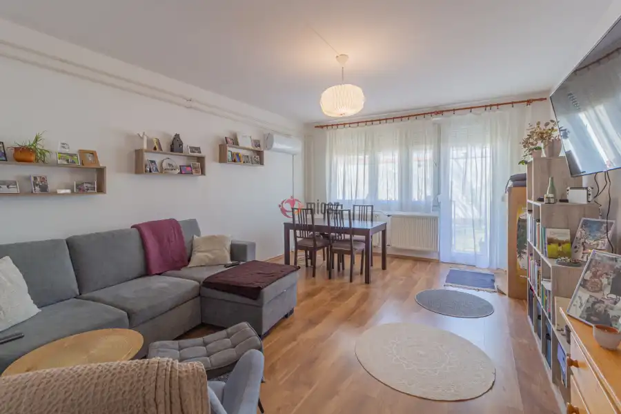 eladó panellakás, Kecskemét