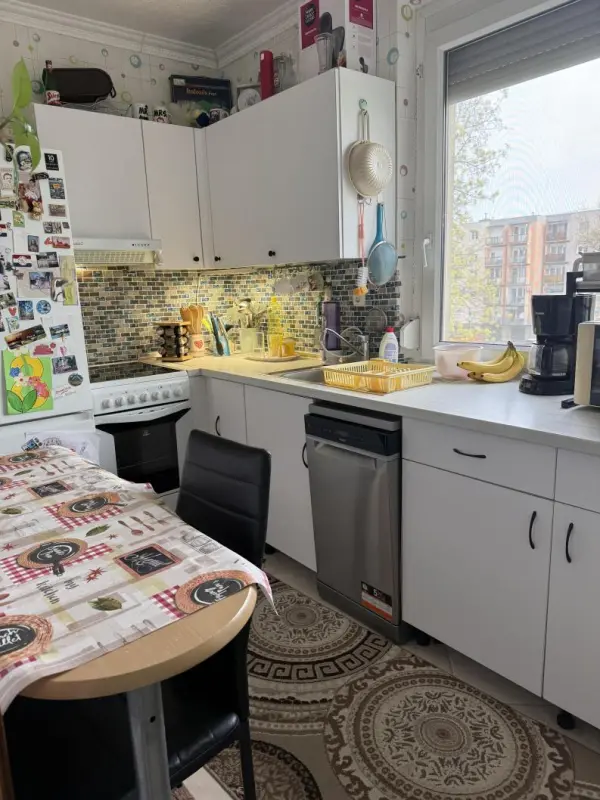 Eladó panellakás, Komárom 2+1 szoba 53 m² 41.9 M Ft