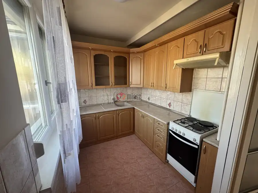 eladó panellakás, Miskolc