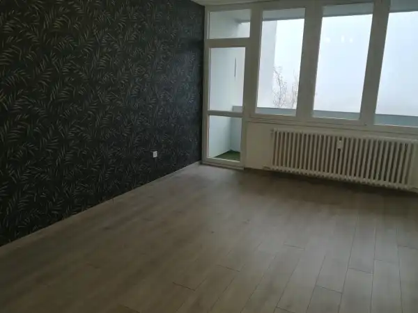 Eladó panellakás, Nyíregyháza 2+1 szoba 62 m² 35.9 M Ft