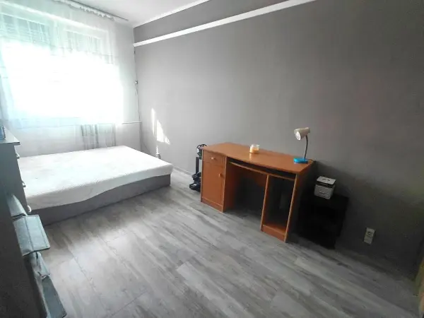 Eladó panellakás, Oroszlány 2 szoba 49 m² 35.4 M Ft