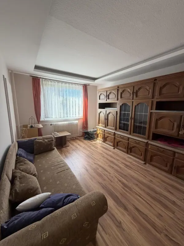 Eladó panellakás, Oroszlány 1+1 szoba 36 m² 25.9 M Ft