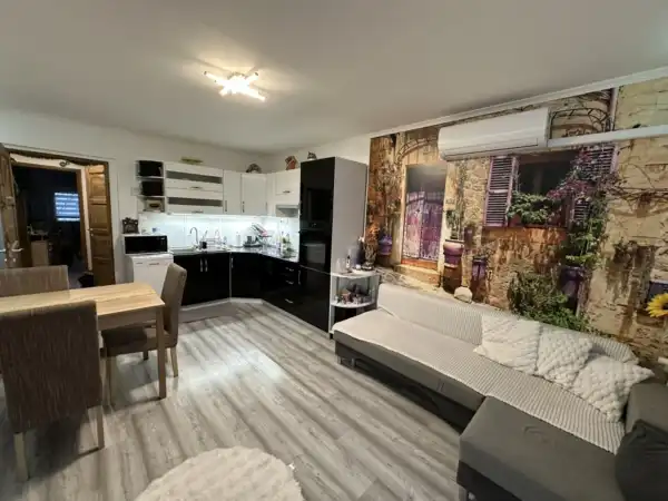 Eladó panellakás, Paks 2+1 szoba 57 m² 49.5 M Ft