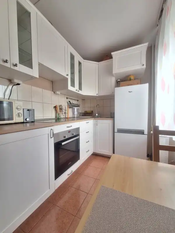 Eladó panellakás, Pécs 2 szoba 52 m² 40.9 M Ft