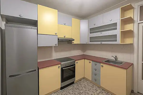 Eladó panellakás, Pécs 2+1 szoba 59 m² 50.8 M Ft
