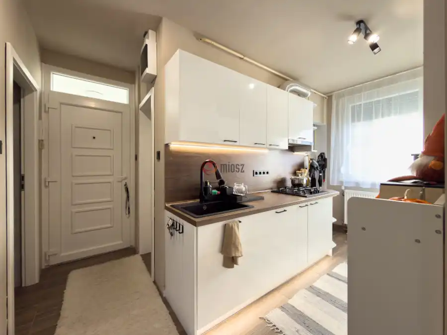 eladó panellakás, Rétság