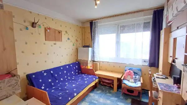 Eladó panellakás, Salgótarján 3 szoba 64 m² 19.9 M Ft