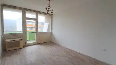 eladó panellakás, Salgótarján