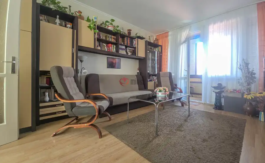 eladó panellakás, Sopron