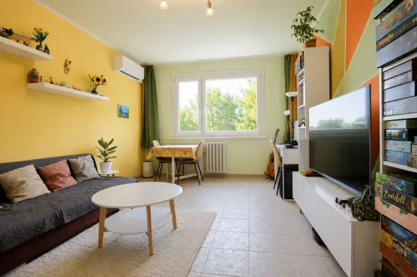 Eladó panellakás, Szeged 2 szoba 47 m² 44.9 M Ft