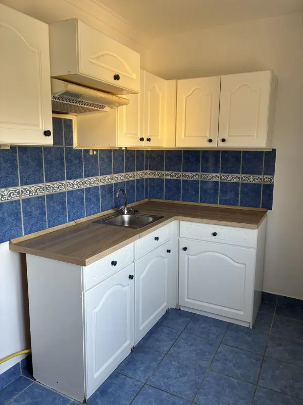 Eladó panellakás, Székesfehérvár 2 szoba 49 m² 47.5 M Ft