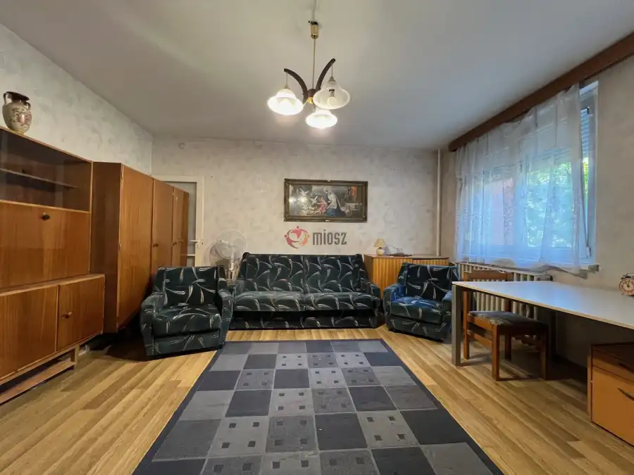 eladó panellakás, Székesfehérvár