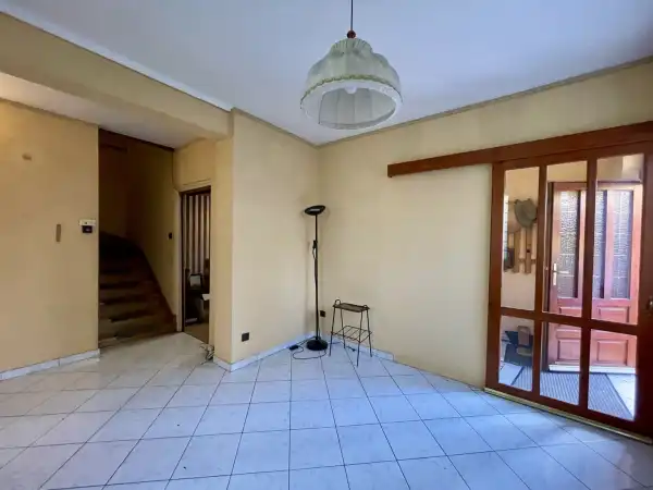 Eladó panellakás, Székesfehérvár 3 szoba 95 m² 64.9 M Ft