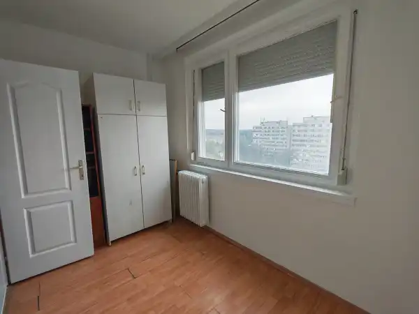 Eladó panellakás, Tatabánya 1+1 szoba 36 m² 29.9 M Ft