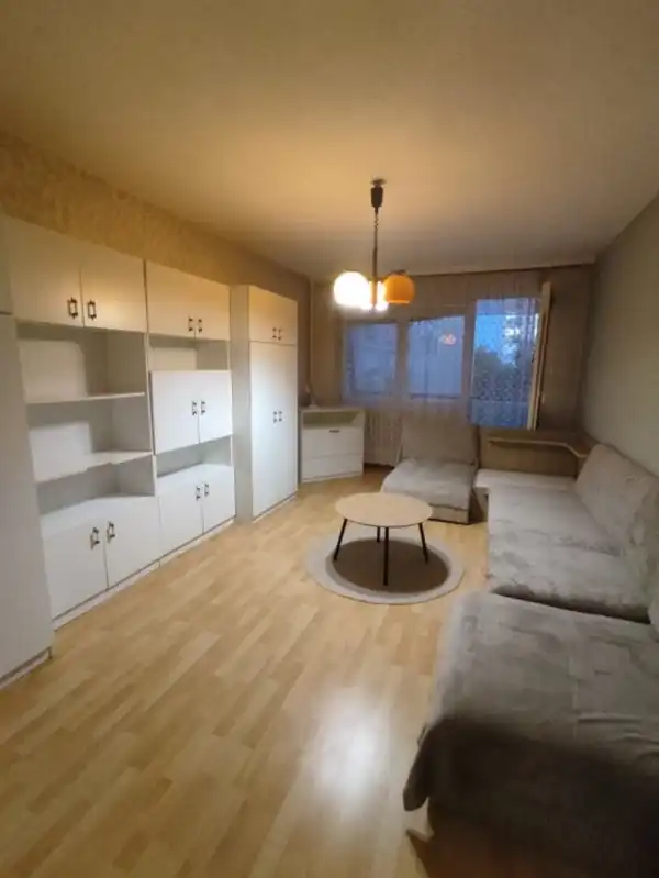 Eladó panellakás, Tatabánya 3 szoba 63 m² 43.9 M Ft