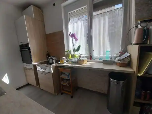 Eladó panellakás, Tatabánya 3 szoba 68 m² 46.9 M Ft