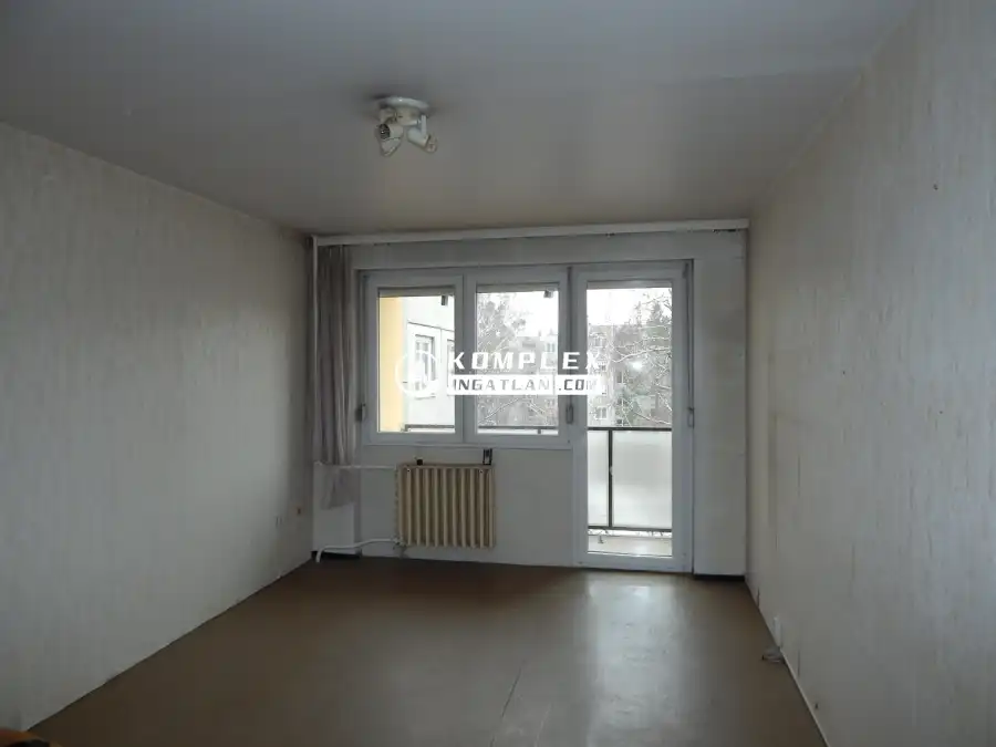 eladó panellakás, Tatabánya