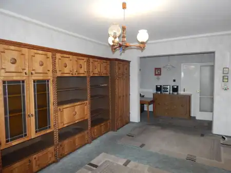 eladó panellakás, Tatabánya