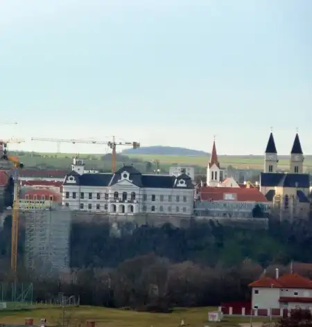 eladó panellakás, Veszprém