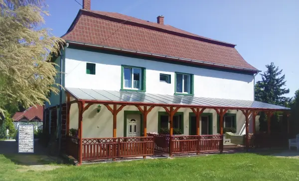 Eladó panzió, Badacsonytomaj-Badacsony 8 szoba 280 m² 229 M Ft