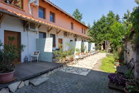 eladó panzió, Egerszalók