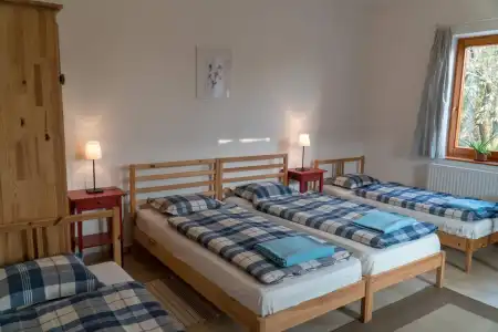 eladó panzió, Vértesboglár