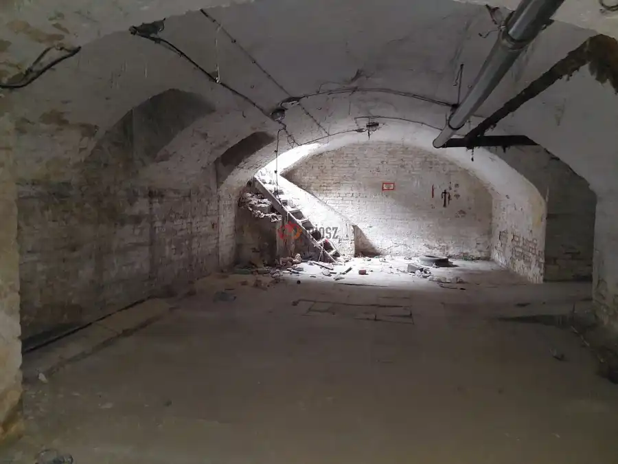 eladó raktár, Budapest, VIII. kerület