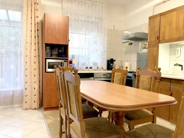 Eladó sorház, Békéscsaba 4 szoba 138 m² 49.9 M Ft Eladó sorház, Békéscsaba 4 szoba 138 m² 49.9 M Ft