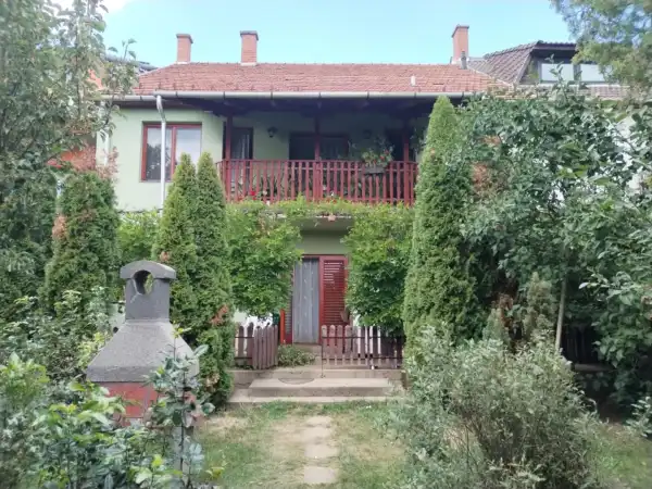Eladó sorház, Eger 5+1 szoba 240 m² 95 M Ft