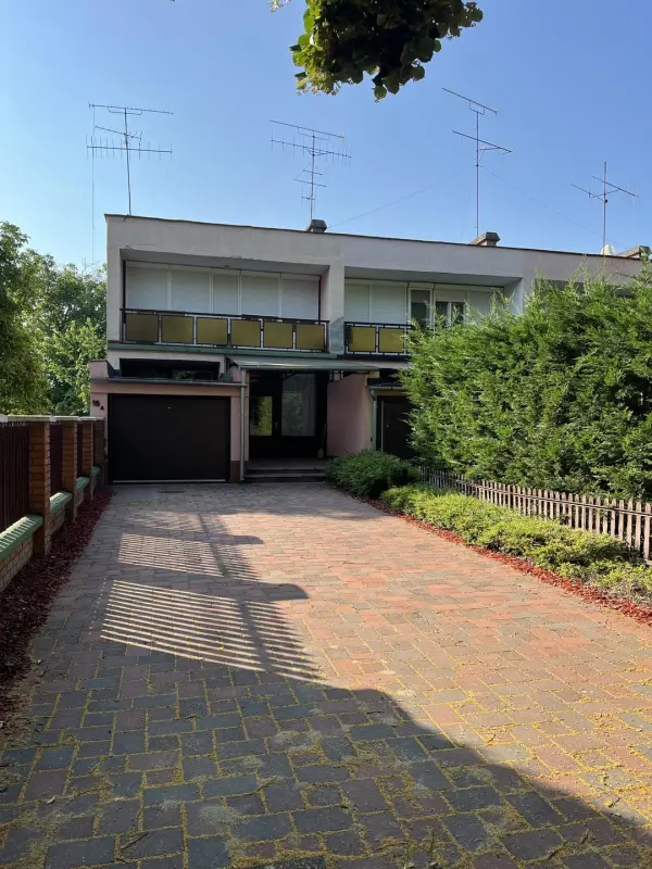 Eladó sorház, Gyula 4+3 szoba 135 m² 69 M Ft