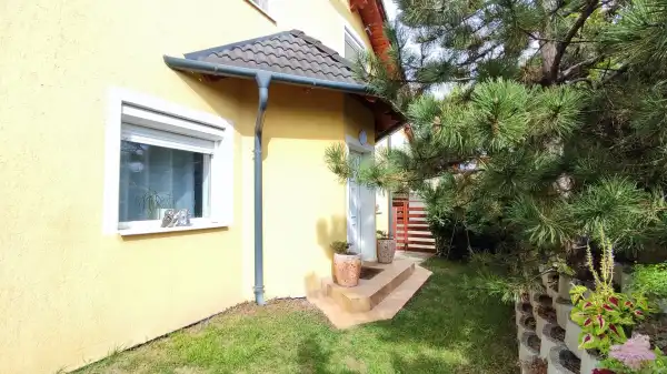 Eladó sorház, Tököl 1+3 szoba 84 m² 59.99 M Ft