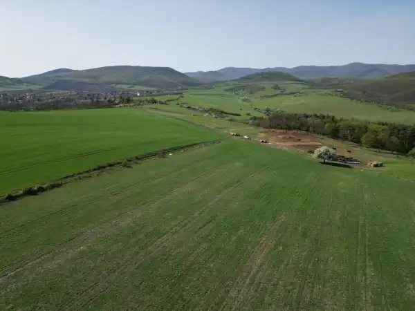 Eladó , Szokolya 5277 m² 44.9 M Ft