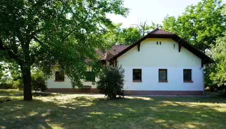 eladó tanya, Balástya