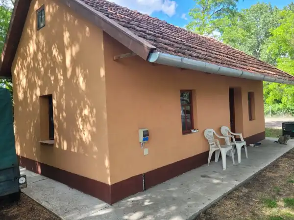 Eladó tanya, Pusztaszer 1 szoba 40 m² 9.8 M Ft