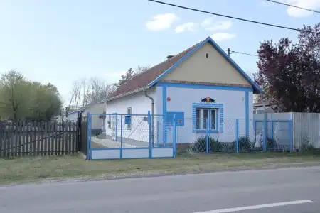 eladó tanya, Sándorfalva