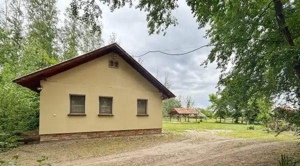 Eladó tanya, Szatymaz 2 szoba 107 m² 55 M Ft