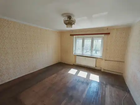 eladó téglalakás, Almásfüzitő