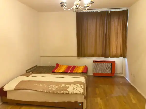 Eladó téglalakás, Békéscsaba 3 szoba 61 m² 18.9 M Ft