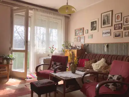 eladó téglalakás, Békéscsaba