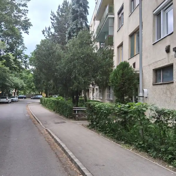 Eladó téglalakás, Békéscsaba 1 szoba 43 m² 20.9 M Ft