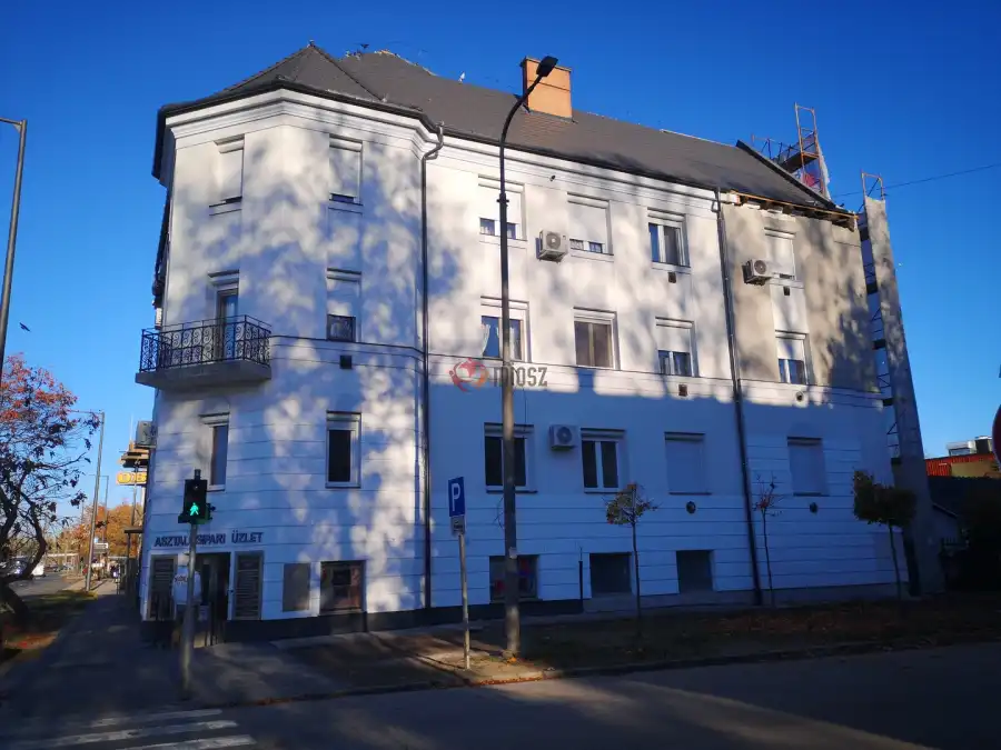 eladó téglalakás, Békéscsaba