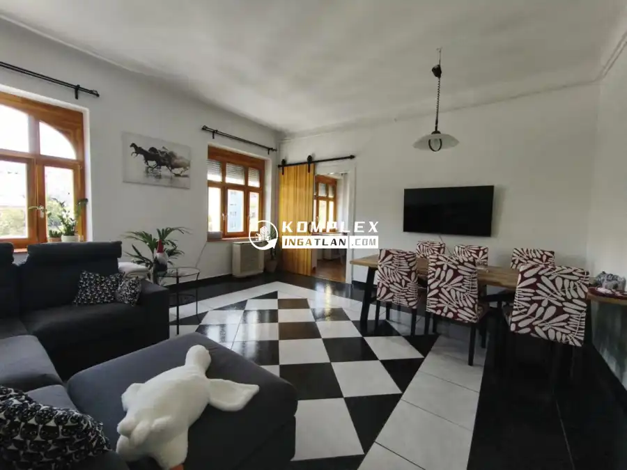 eladó téglalakás, Budapest, III. kerület